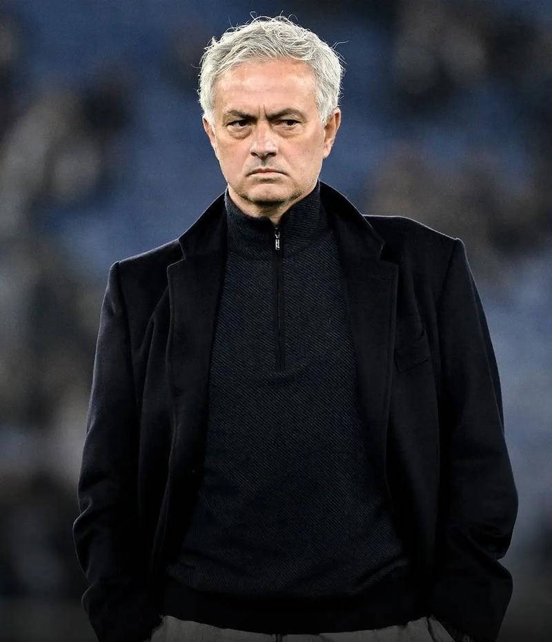 为他提供了, 天花板 为他提供了, 天花板