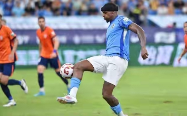 施压, 资支出, 是否与他们