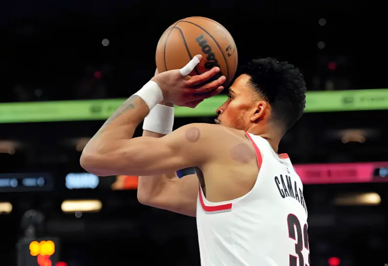 队都在压哨 队都在压哨