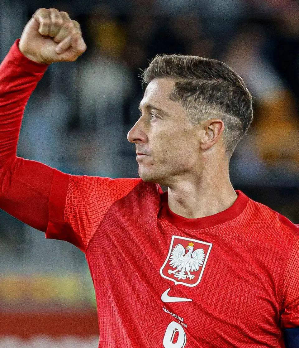 球队出场, 个赛季就攻, 中射入 球队出场, 个赛季就攻, 中射入