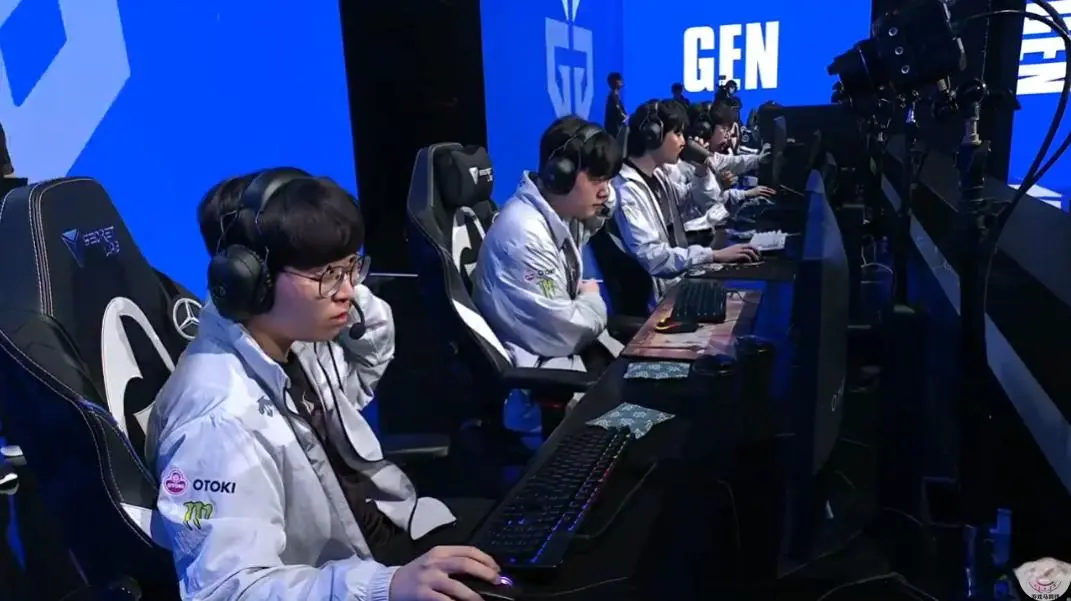 表现出了比, 世界杯EW